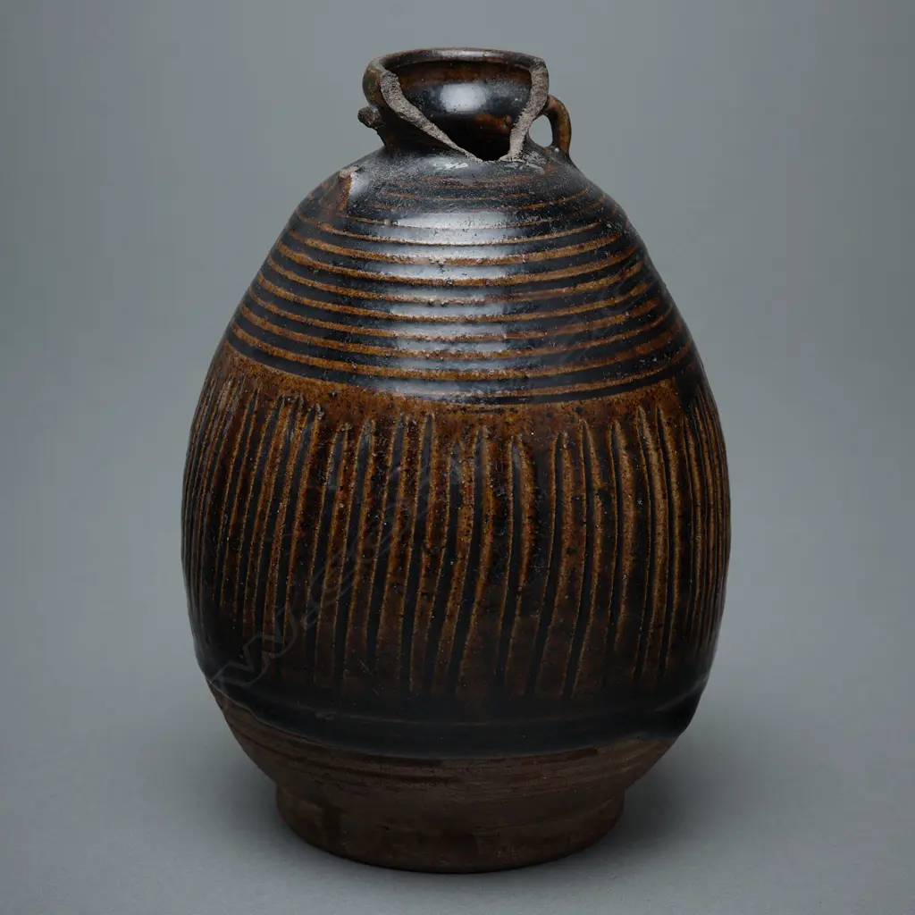 Stoneware bottle – Sukothai - 15thC, Image 1++
